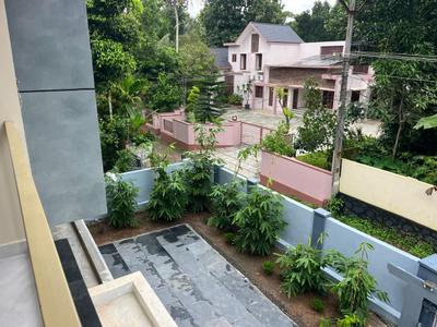 Balcony Image of 2450 Sq.ft 4 BHK Independent House for sale in Mulanthuruthy Kochi for Rs. 12000000