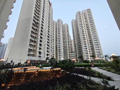 Building Image of 1045 Sq.ft 3 BHK Apartment / Flat for rent in Apex Alphabet, Noida Extension Greater Noida for Rs. 29990