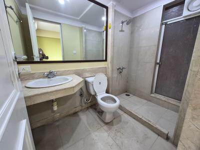 Image of 999 Sq.ft 2 BHK Apartment / Flat for sale in Hiranandani Meadows, Thane West, Thane for Rs. 18800000
