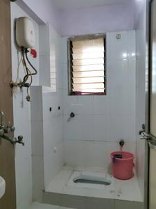 Common Bathroom Image of 885 Sq.ft 2 BHK Apartment / Flat for rent in Kasarvadavali Thane for Rs. 25000