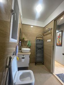 Bathroom Image of 951 Sq.ft 3 BHK Apartment / Flat for sale in Platinum Life, Andheri West Mumbai for Rs. 47500000