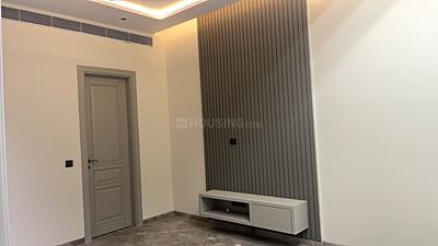 Bedroom Image of 4896 Sq.ft 4 BHK Builder Floor for sale in Model Town New Delhi for Rs. 75000000