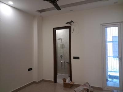 Bedroom Image of 1350 Sq.ft 3 BHK Builder Floor for sale in Paschim Vihar New Delhi for Rs. 29000000
