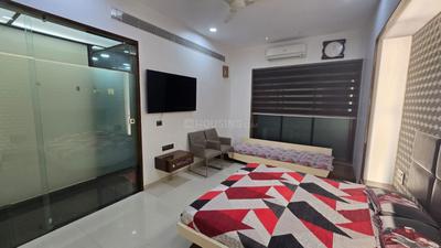 Bedroom Image of 4200 Sq.ft 4 BHK Penthouse for sale in Enn Enn Florence, Vesu Surat for Rs. 35000000