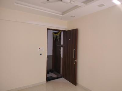 Living Room Image of 750 Sq.ft 2 BHK Apartment / Flat for rent in The Icon Phase 2, Thane West Thane for Rs. 42000