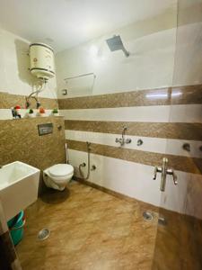 Image of 1000 Sq.ft 3 BHK Builder Floor for rent in Matiala, New Delhi for Rs. 25000