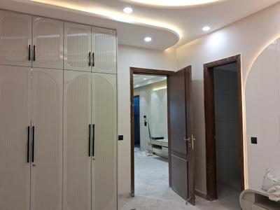 Bedroom Image of 1800 Sq.ft 3 BHK Builder Floor for sale in Paschim Vihar New Delhi for Rs. 35000000