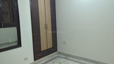 Bedroom Image of 1800 Sq.ft 3 BHK Builder Floor for rent in Naraina New Delhi for Rs. 65000