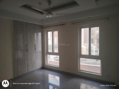Bedroom Image of 2200 Sq.ft 4 BHK Apartment / Flat for sale in Logix Blossom County, Sector 137 Noida for Rs. 26000000