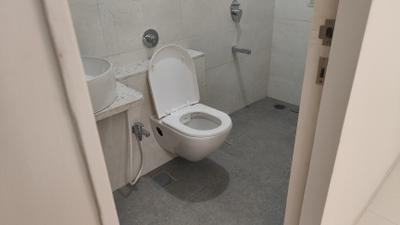 Bathroom Image of 550 Sq.ft 1 BHK Apartment / Flat for rent in Promesa West End, Dadar West Mumbai for Rs. 70000