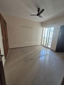Hall Image of 1600 Sq.ft 3 BHK Apartment / Flat for rent in Sethi Max Royal, Sector 76 Noida for Rs. 34000