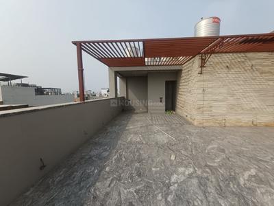 Balcony Image of 1800 Sq.ft 4 BHK Builder Floor for sale in Model Town New Delhi for Rs. 40000000