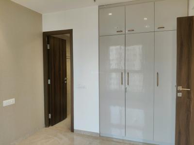 Bedroom Image of 650 Sq.ft 1 BHK Apartment / Flat for sale in Hiranandani Regent Hill A B C D And E Wing, Powai Mumbai for Rs. 19000000