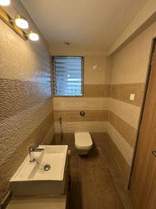 Bathroom Image of 1850 Sq.ft 3 BHK Apartment / Flat for sale in Balaji Delta Tower 2, Ulwe Navi Mumbai for Rs. 28500000