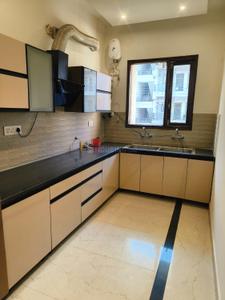 Kitchen Image of 1350 Sq.ft 3 BHK Apartment / Flat for rent in Friends Enclave Zirakpur for Rs. 28000