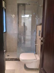 Bathroom Image of 2000 Sq.ft 3 BHK Builder Floor for sale in Sarvapriya Vihar New Delhi for Rs. 60000000