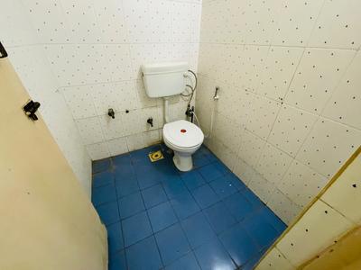 Image of 1250 Sq.ft 2 BHK Apartment / Flat for rent in Satellite, Ahmedabad for Rs. 25000