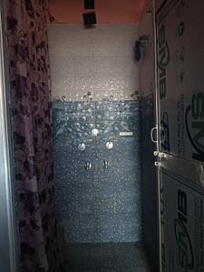 Bathroom Image of 600 Sq.ft 2 BHK Independent House for rent in Bhatta Bazar Purnea for Rs. 7500