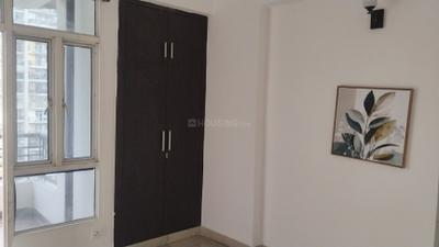 Bedroom Image of 1319 Sq.ft 3 BHK Apartment / Flat for rent in Supertech Livingston, Crossings Republik Ghaziabad for Rs. 20000
