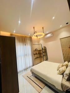 Bedroom Image of 3866 Sq.ft 5 BHK Villa for sale in Dynamic Solitaire, Undri Pune for Rs. 28600000