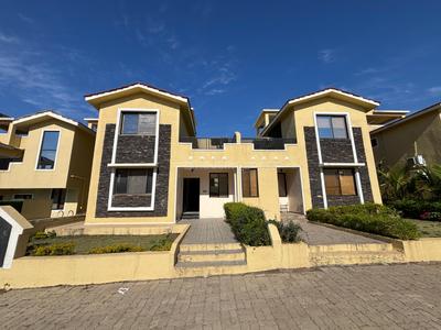 Image of 950 Sq.ft 2 BHK Villa for sale in Karjat, Thane for Rs. 6850000