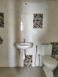 Common Bathroom Image of 464 Sq.ft 1 BHK Apartment / Flat for sale in Mahindra Happinest Kalyan, Bhiwandi Thane for Rs. 3950000