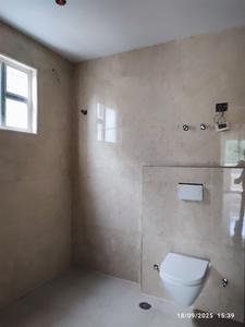 Bathroom Image of 3575 Sq.ft 4 BHK Apartment / Flat for sale in Pandu Nagar Kanpur for Rs. 29000000