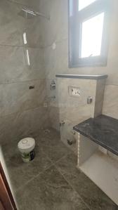 Image of 1620 Sq.ft 3 BHK Builder Floor for sale in BPTP Amstoria , Sector 102, Gurgaon for Rs. 25800000