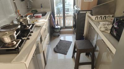 Kitchen Image of 650 Sq.ft 1 BHK Apartment / Flat for rent in Siddhivinayak Habitats, Dadar West Mumbai for Rs. 85000