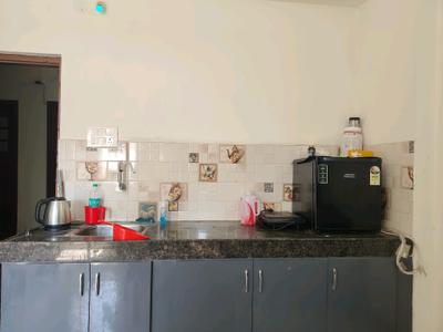 Kitchen Image of 450 Sq.ft 1 RK Apartment / Flat for rent in Kondapur Hyderabad for Rs. 17000