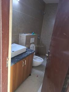 Bathroom Image of 2800 Sq.ft 5 BHK Independent House for rent in Sector 99 Noida for Rs. 120000