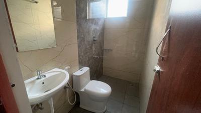 Bathroom Image of 600 Sq.ft 1 BHK Apartment / Flat for rent in Whitefield Bengaluru for Rs. 23500