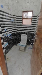 Bathroom Image of 500 Sq.ft 1 RK Builder Floor for rent in Sector 51 Noida for Rs. 17500