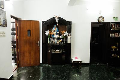 Hall Image of 2500 Sq.ft 5 BHK Independent House for sale in Chembukkav Thrissur for Rs. 50000000