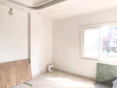 Bedroom Image of 1400 Sq.ft 4 BHK Builder Floor for sale in Rohini Sector 28 New Delhi for Rs. 14200000
