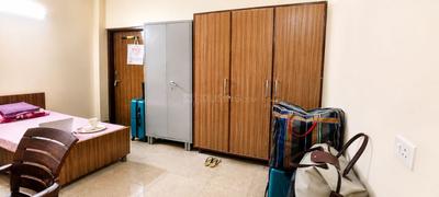 Bedroom Image of Girls PG  in DLF Phase 2, Gurgaon