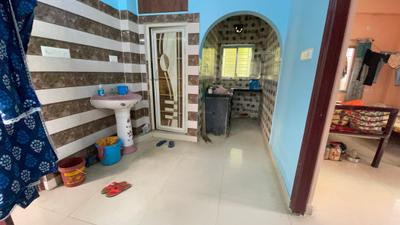 Living Room Image of 500 Sq.ft 1 BHK Apartment / Flat for rent in Keshtopur Kolkata for Rs. 10500