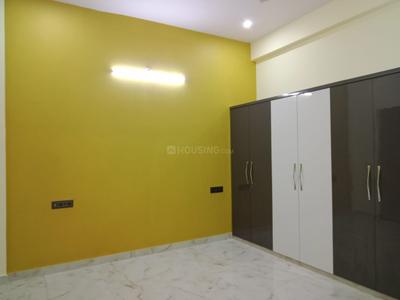 Bedroom Image of 1355 Sq.ft 3 BHK Apartment / Flat for rent in Ratan Royal, Gomti Nagar Lucknow for Rs. 30000