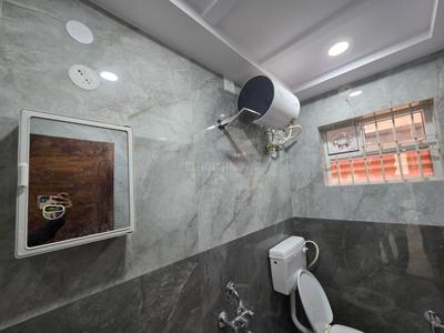 Bathroom Image of 950 Sq.ft 2 BHK Builder Floor for rent in JP Nagar Bengaluru for Rs. 25500