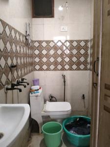 Common Bathroom Image of 450 Sq.ft 2 BHK Builder Floor for sale in New Ashok Nagar New Delhi for Rs. 4500000