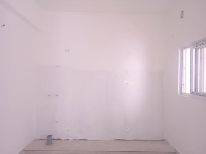 Hallmark Skyrena Main Image 1