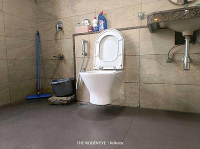 Bathroom Image of 1870 Sq.ft 3.5 BHK Apartment / Flat for sale in Tata Avenida, New Town Kolkata for Rs. 27000000