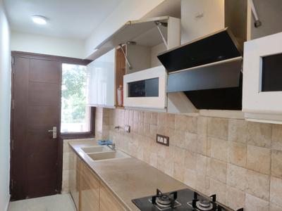 Kitchen Image of 2500 Sq.ft 4 BHK Builder Floor for rent in Uppal Southend, Sector 49 Gurgaon for Rs. 75000