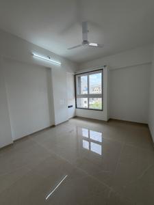 Bedroom Image of 999 Sq.ft 2 BHK Apartment / Flat for rent in Pristine Allure, Kharadi Pune for Rs. 35000
