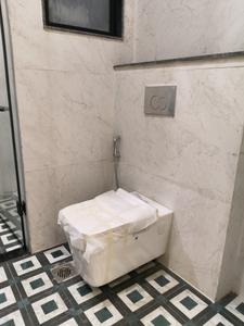 Common Bathroom Image of 1000 Sq.ft 2 BHK Builder Floor for rent in Unitech Residency Greens, Sector 46 Gurgaon for Rs. 30000