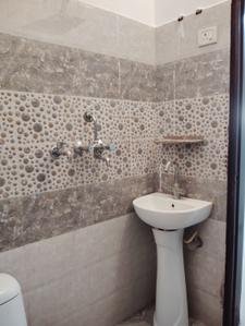 Bathroom Image of 1500 Sq.ft 3 BHK Apartment / Flat for rent in Jagatpura Jaipur for Rs. 15000
