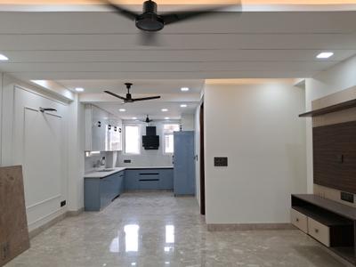 Living Room Image of 1350 Sq.ft 3 BHK Builder Floor for sale in Paschim Vihar New Delhi for Rs. 26000000