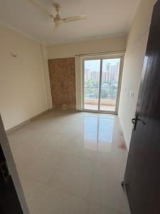 Hall Image of 1699 Sq.ft 3 BHK Apartment / Flat for sale in Amrapali Crystal Homes Phase 1, Sector 76 Noida for Rs. 22000000