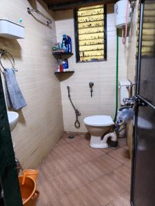 Bathroom Image of 950 Sq.ft 2 BHK Apartment / Flat for rent in Juinagar Navi Mumbai for Rs. 48000