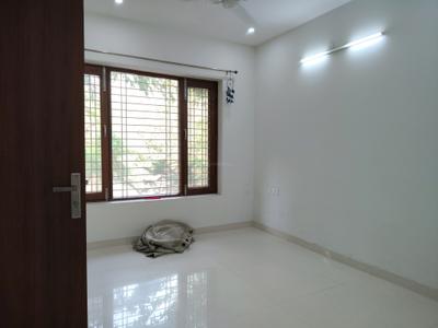 Bedroom Image of 2100 Sq.ft 3 BHK Apartment / Flat for sale in DDA Vasant Kunj by DDA, Vasant Kunj New Delhi for Rs. 52000000